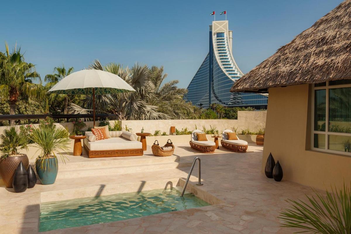 Jumeirah Beach Hotel Dubai - Housity