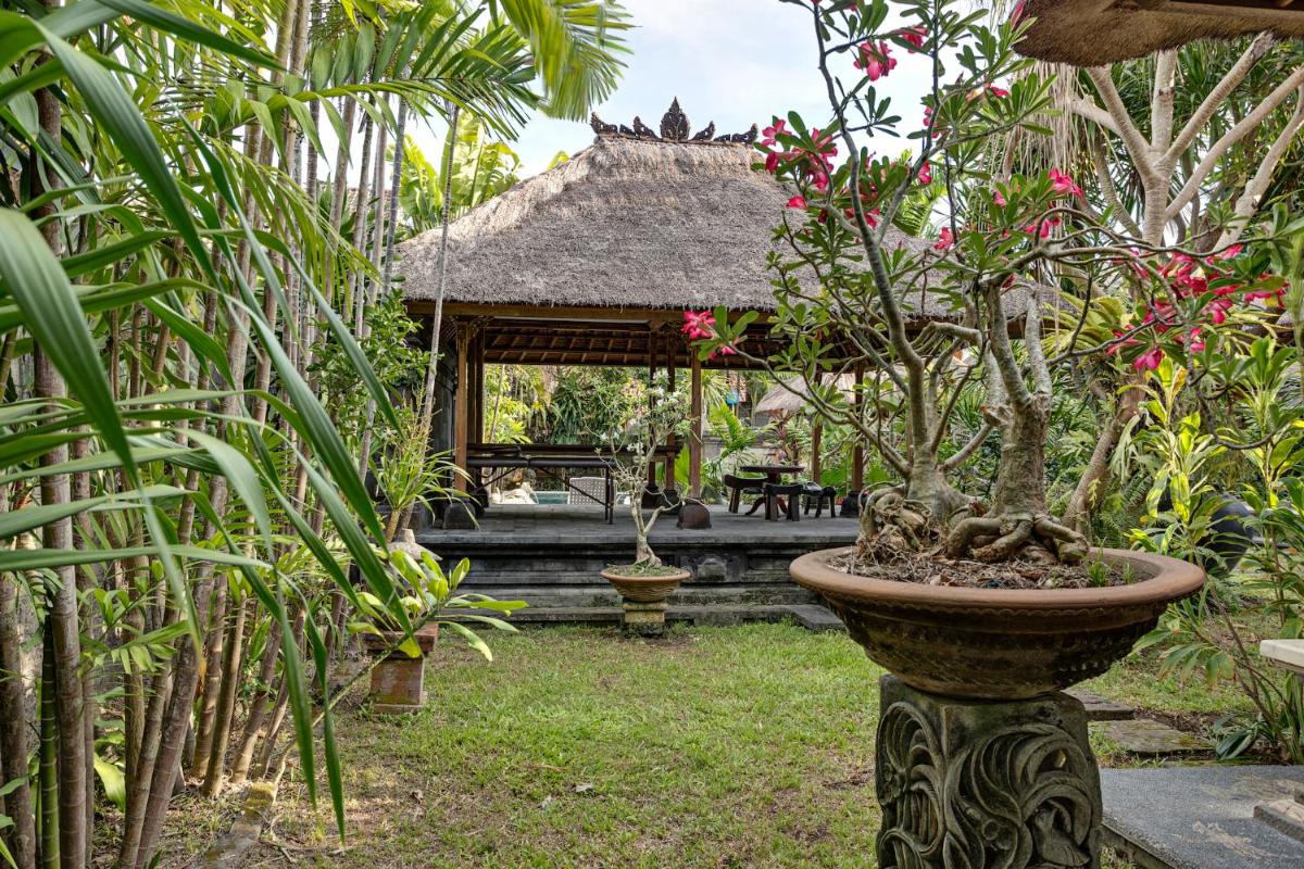 Villa Hibiscus Sanur - Housity