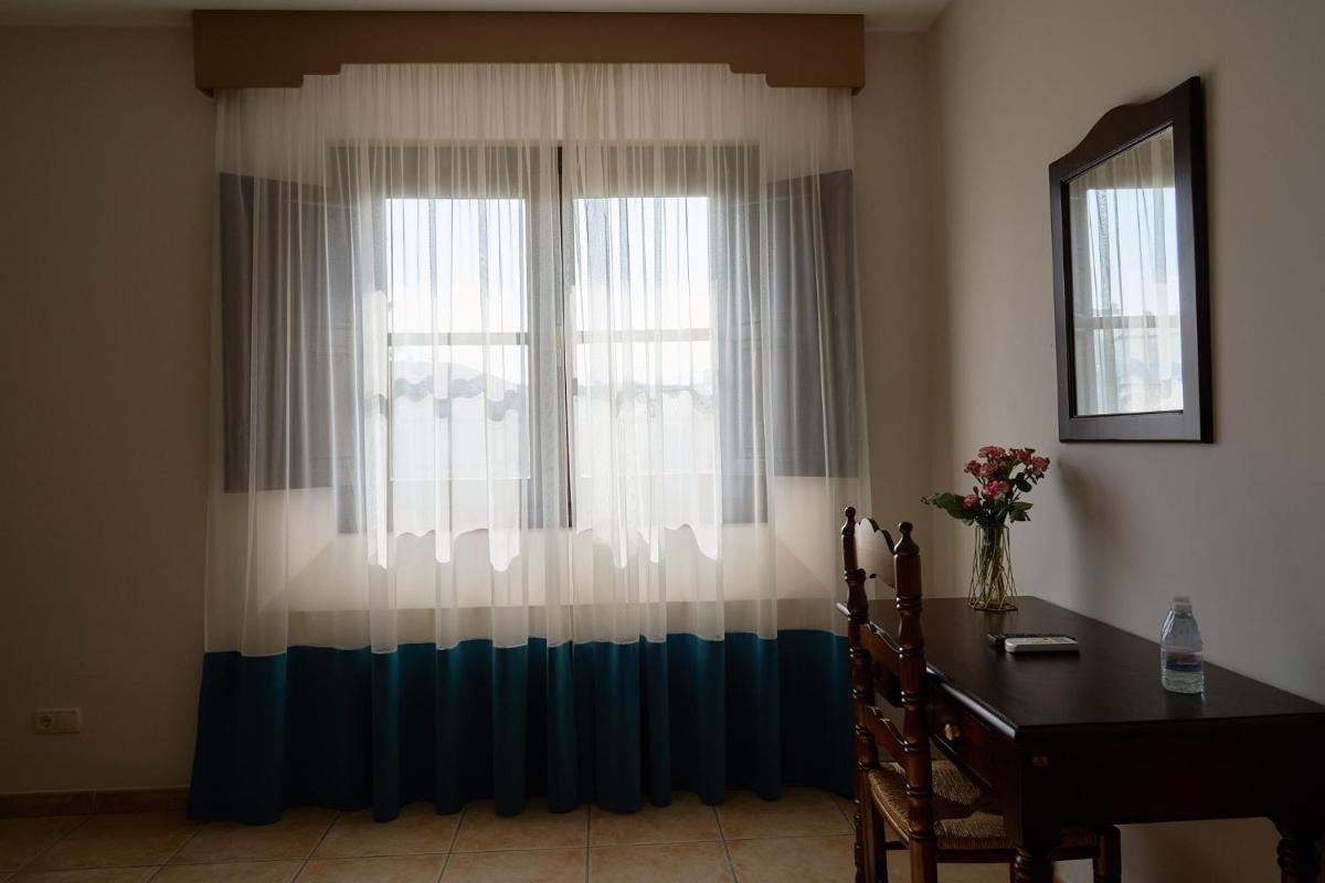 Hotel María de Molina - Housity