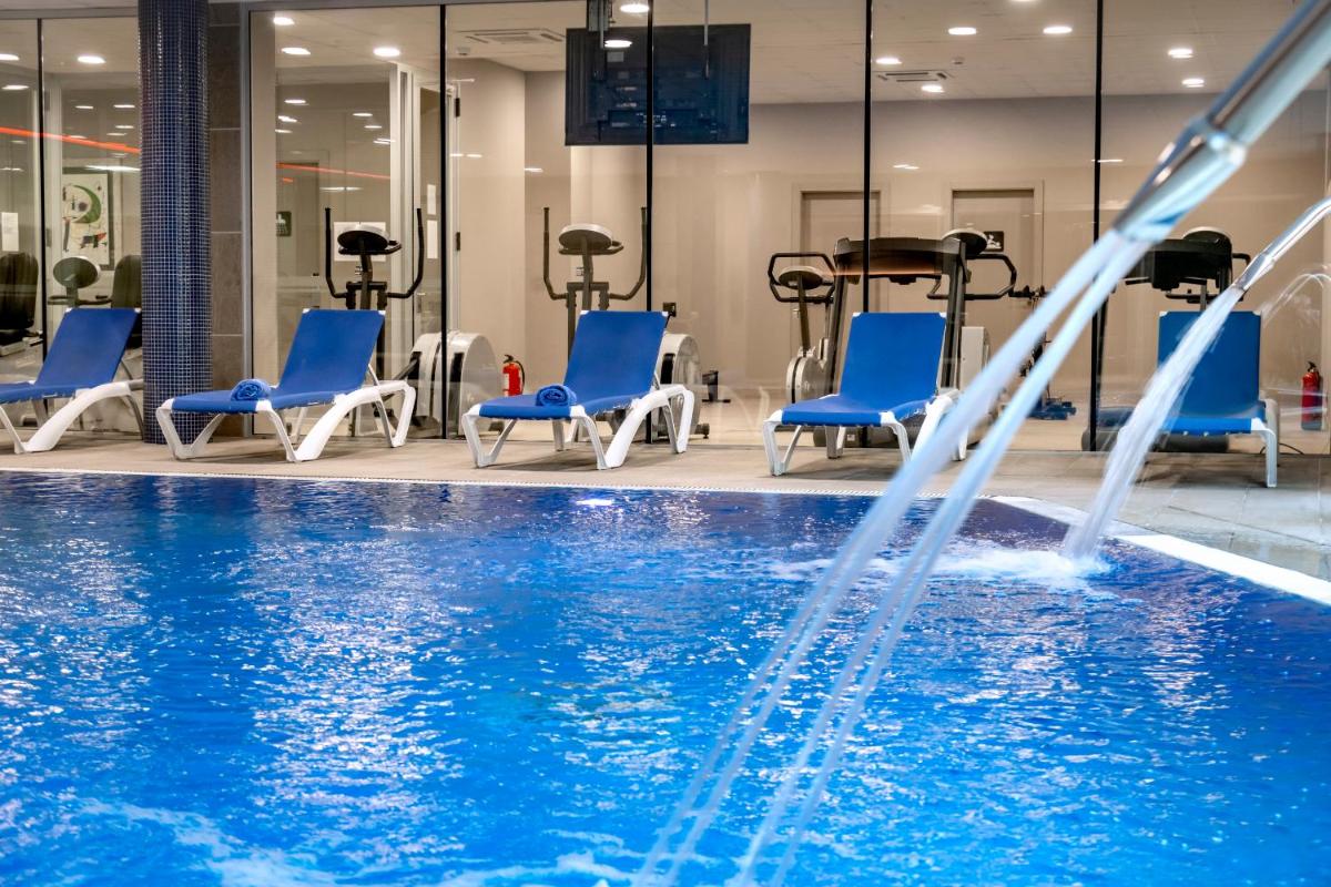 Piscina en o cerca de 4R Gran Regina