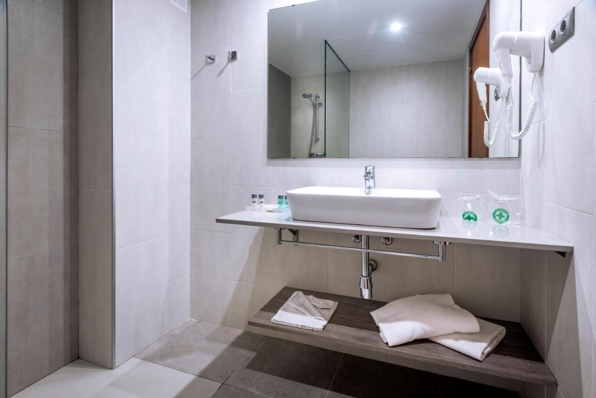 Un baño de 4R Gran Regina
