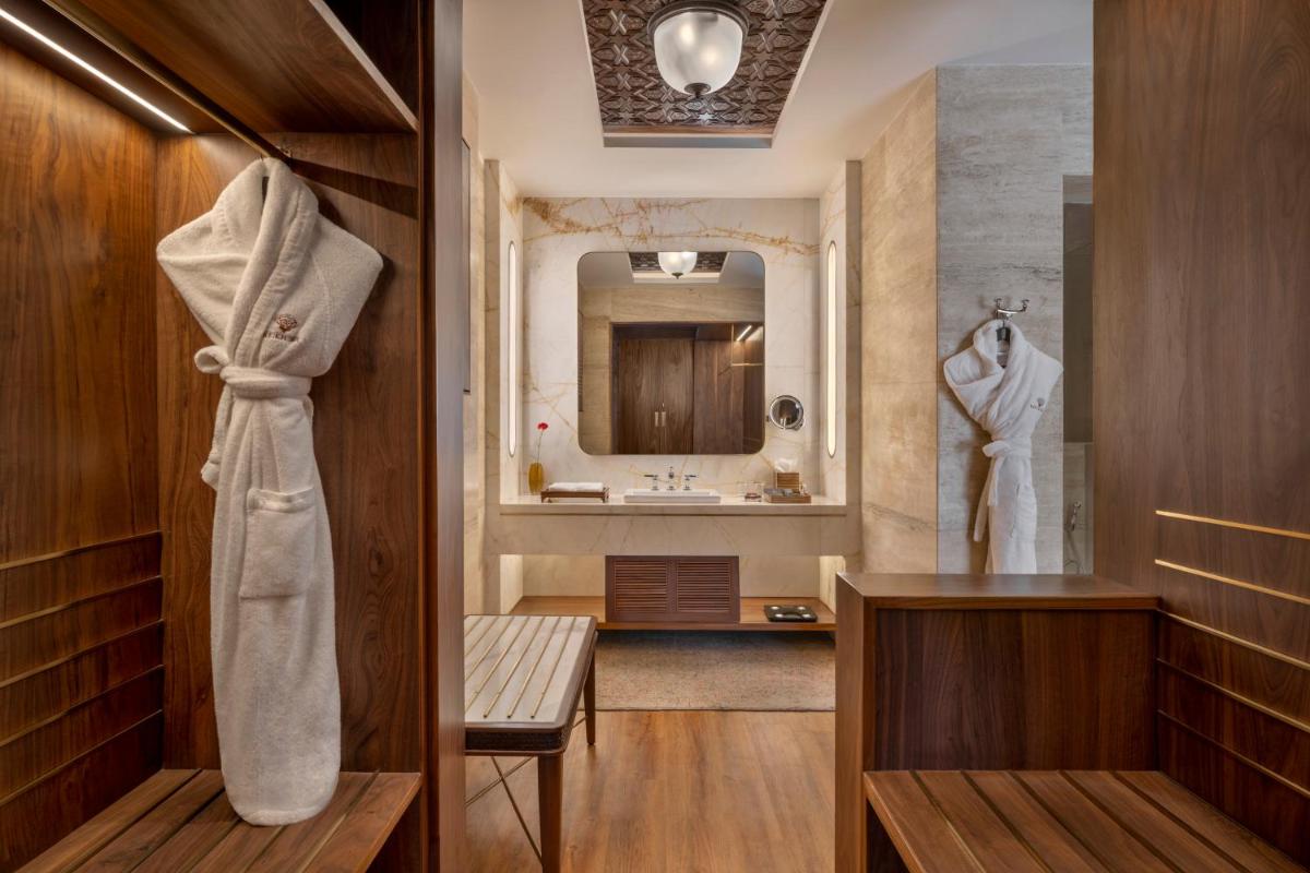 The Khyber Himalayan Resort & Spa - Housity
