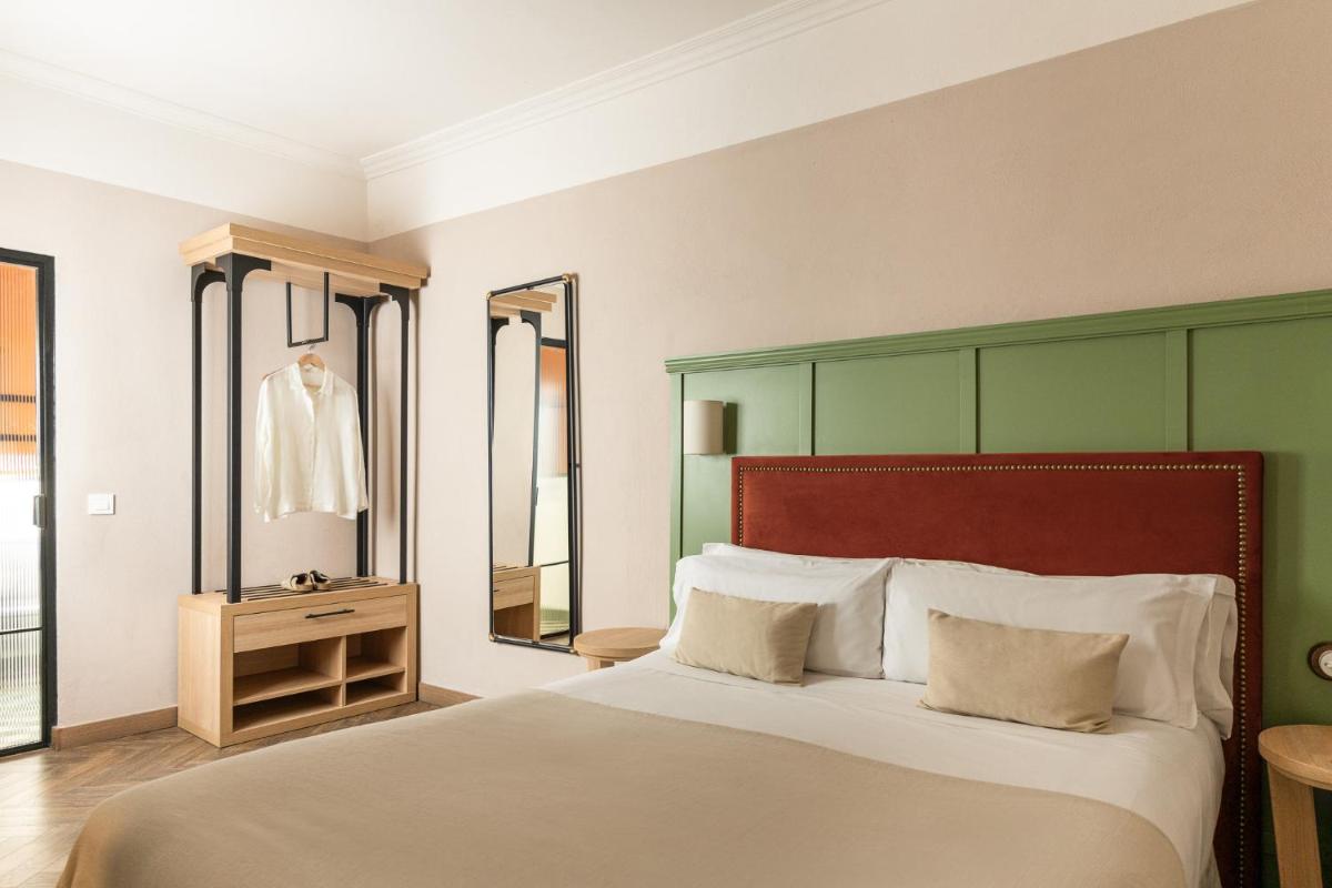 The Honest Hotel - Housity