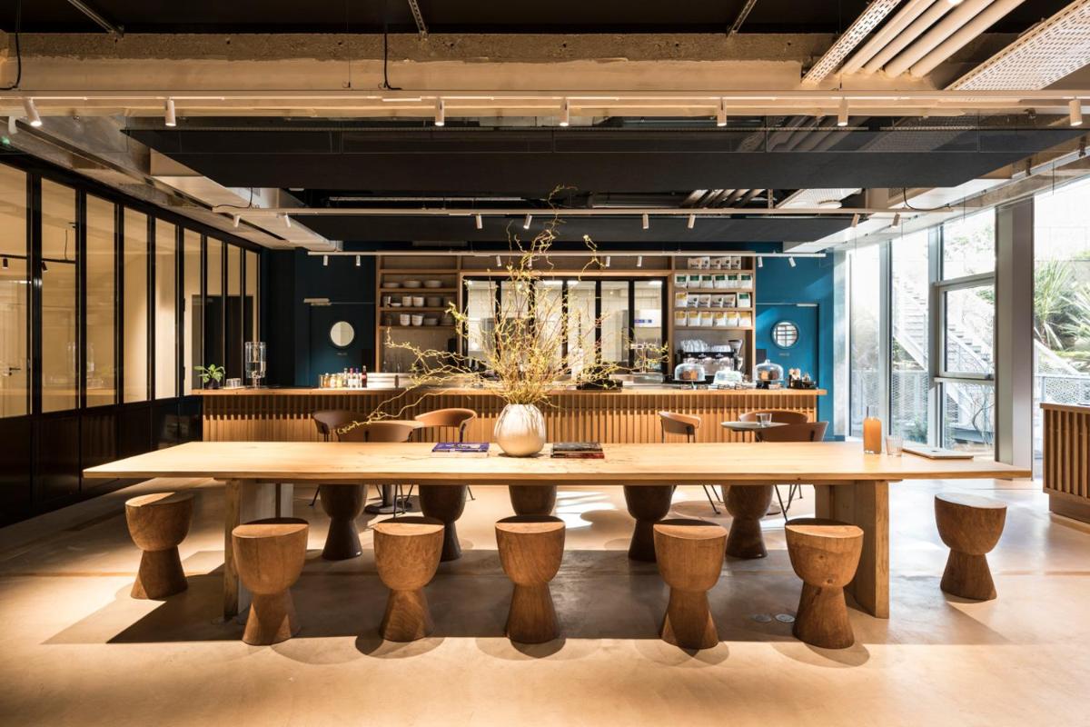 Restaurant ou autre lieu de restauration dans l'établissement La Fondation