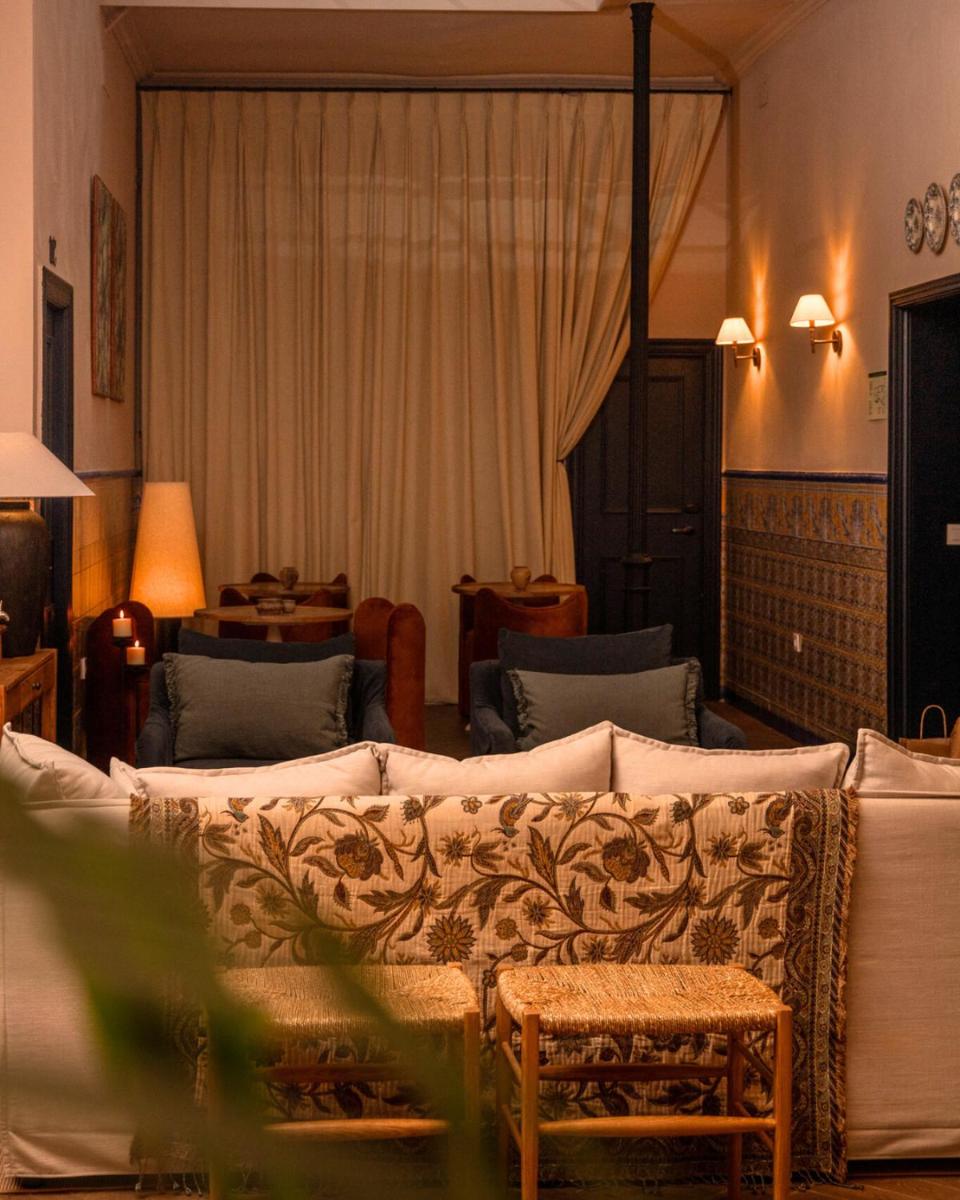 The Honest Hotel - Housity