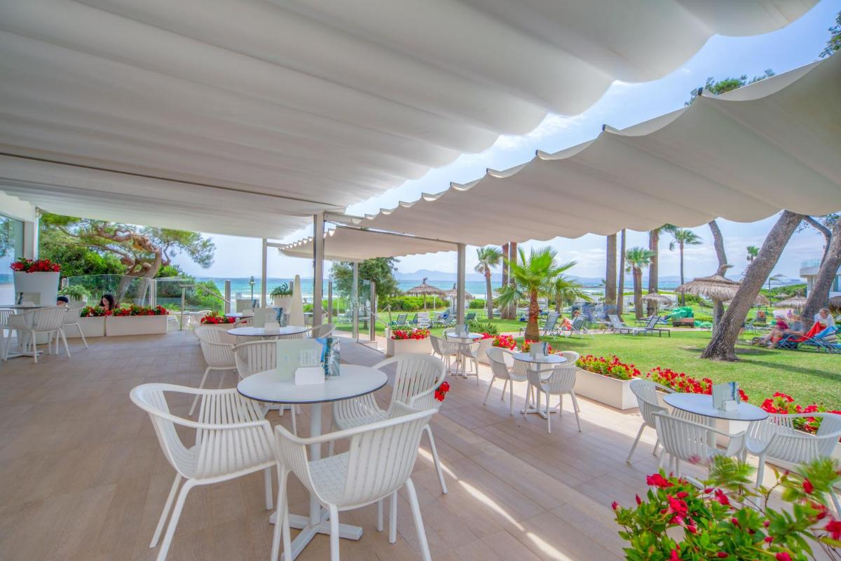 Jardín al aire libre en Playa Esperanza Resort Affiliated by Meliá