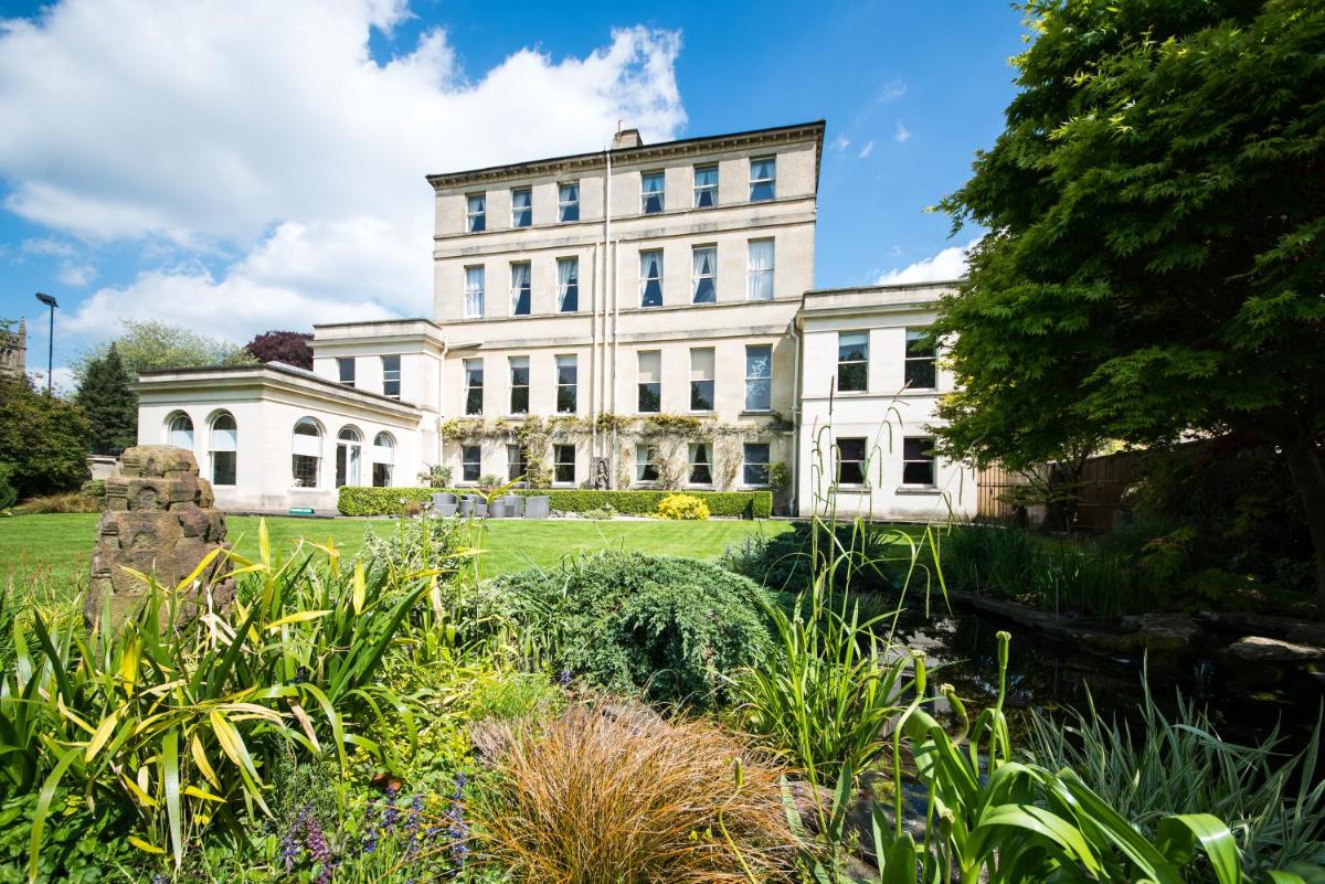 The Ayrlington Guesthouse - Housity