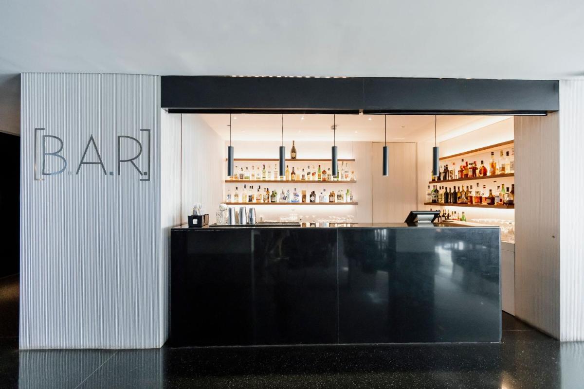 A área de bar ou lounge em Troia Design Hotel