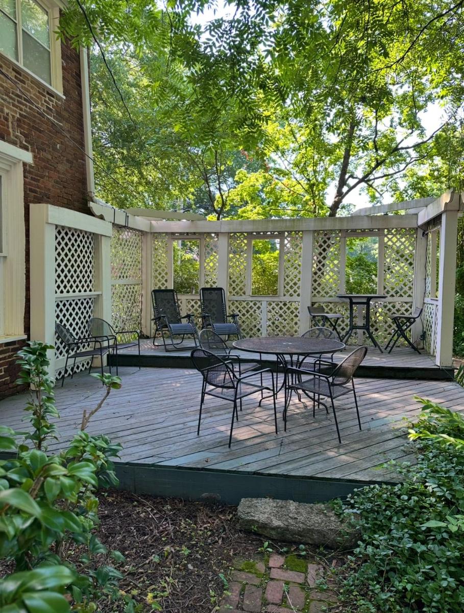Belmont Inn - Housity