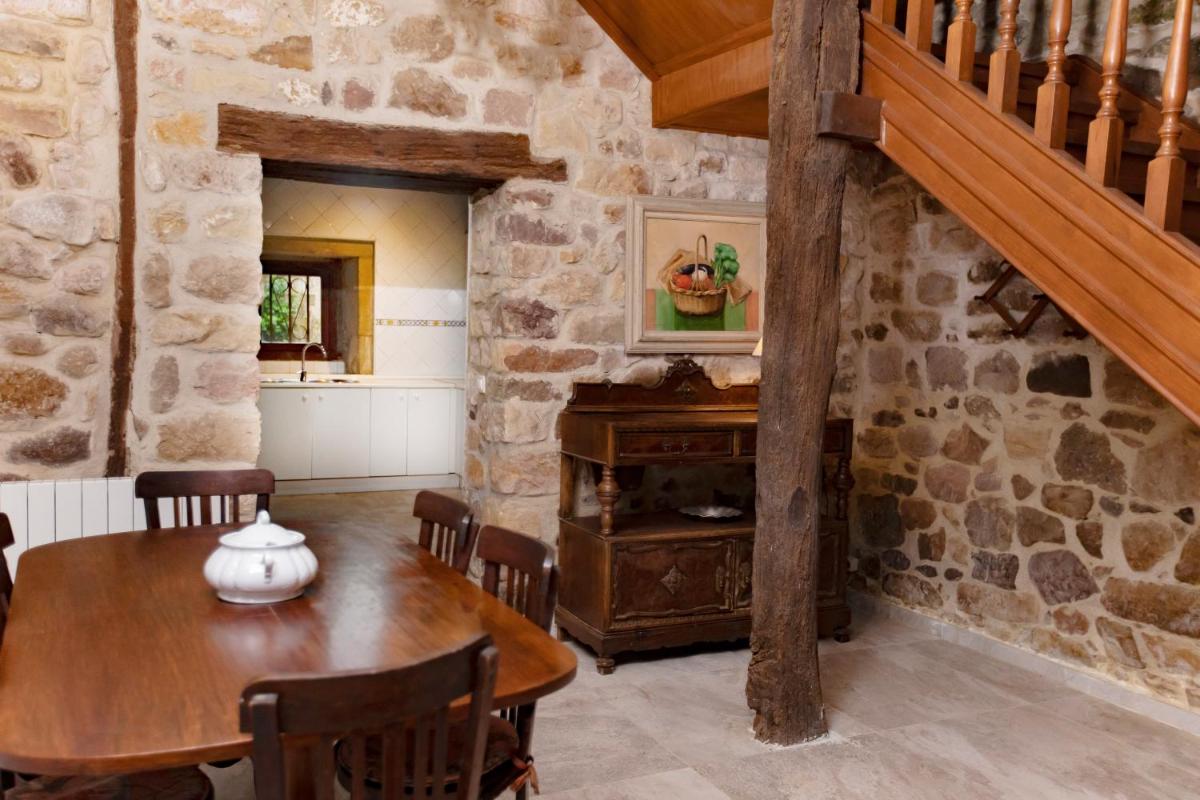 Chapel House of Palacio de Hualle near Comillas - Housity