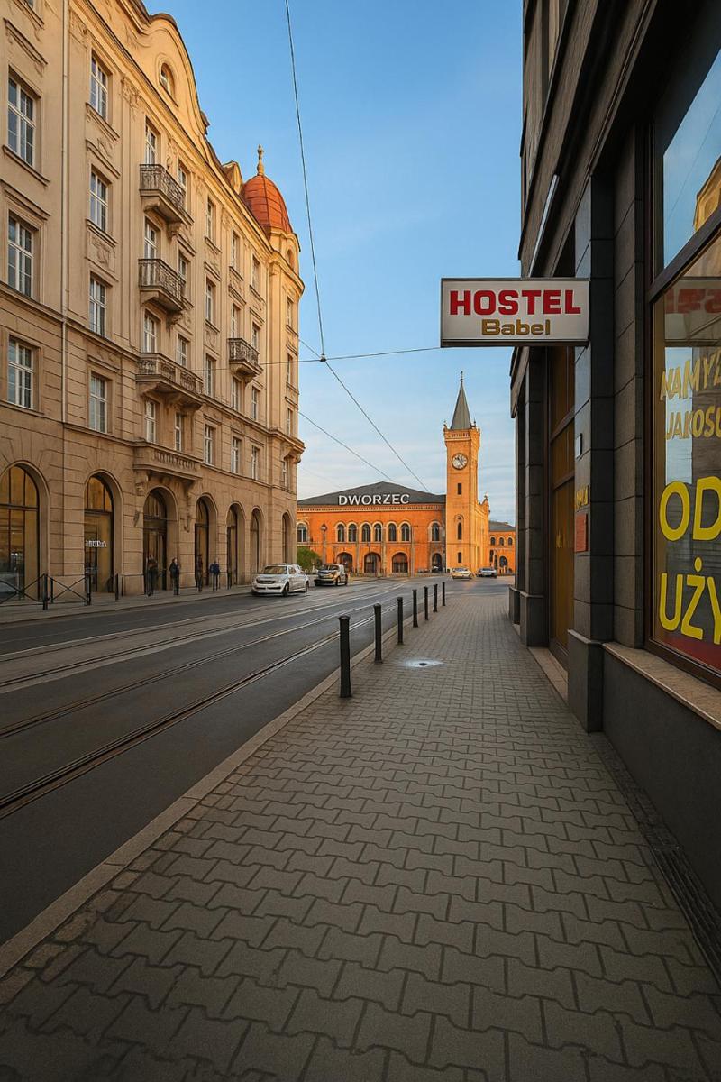 Babel Hostel, Dworzec PKP, Rynek - Housity