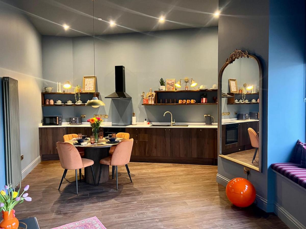 The Bank - Rooms & Apartments by Coorie Doon Stays - Housity