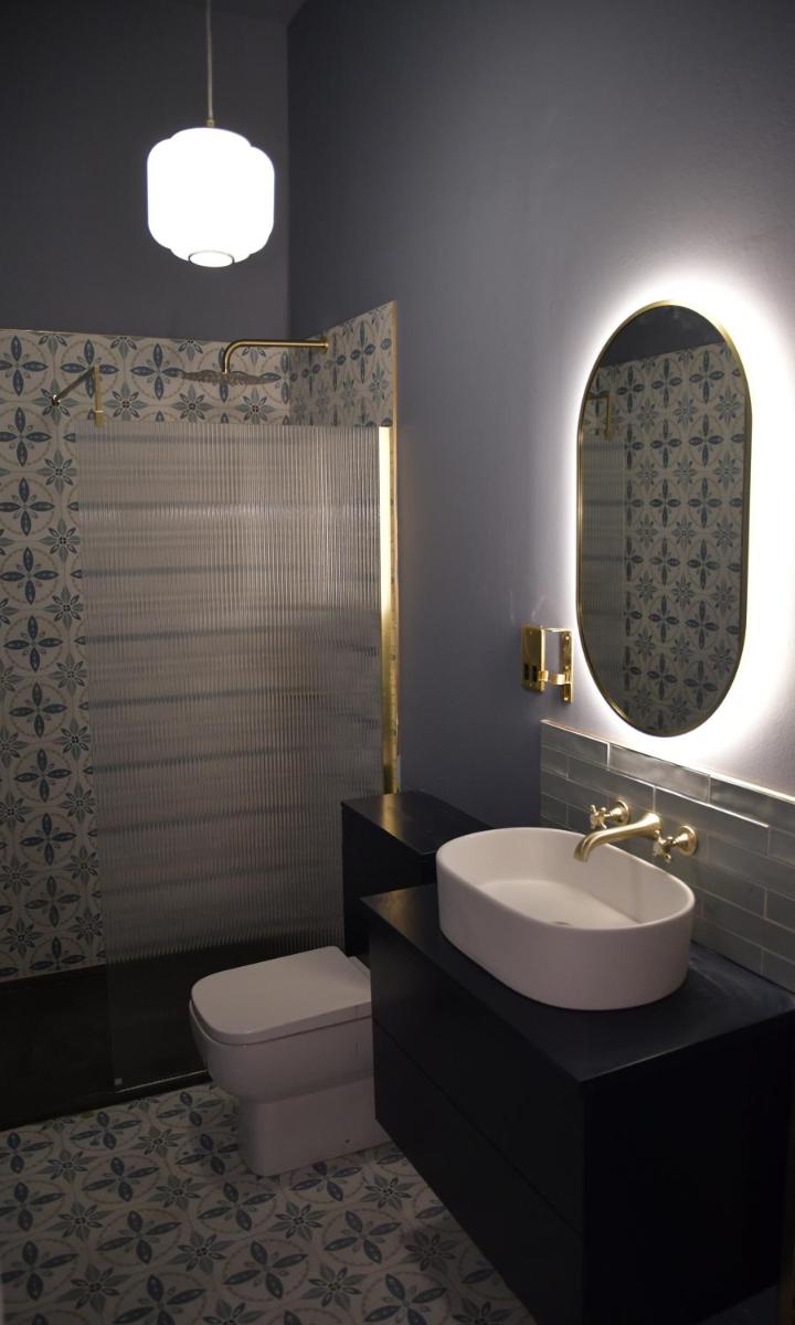 The Bank - Rooms & Apartments by Coorie Doon Stays - Housity