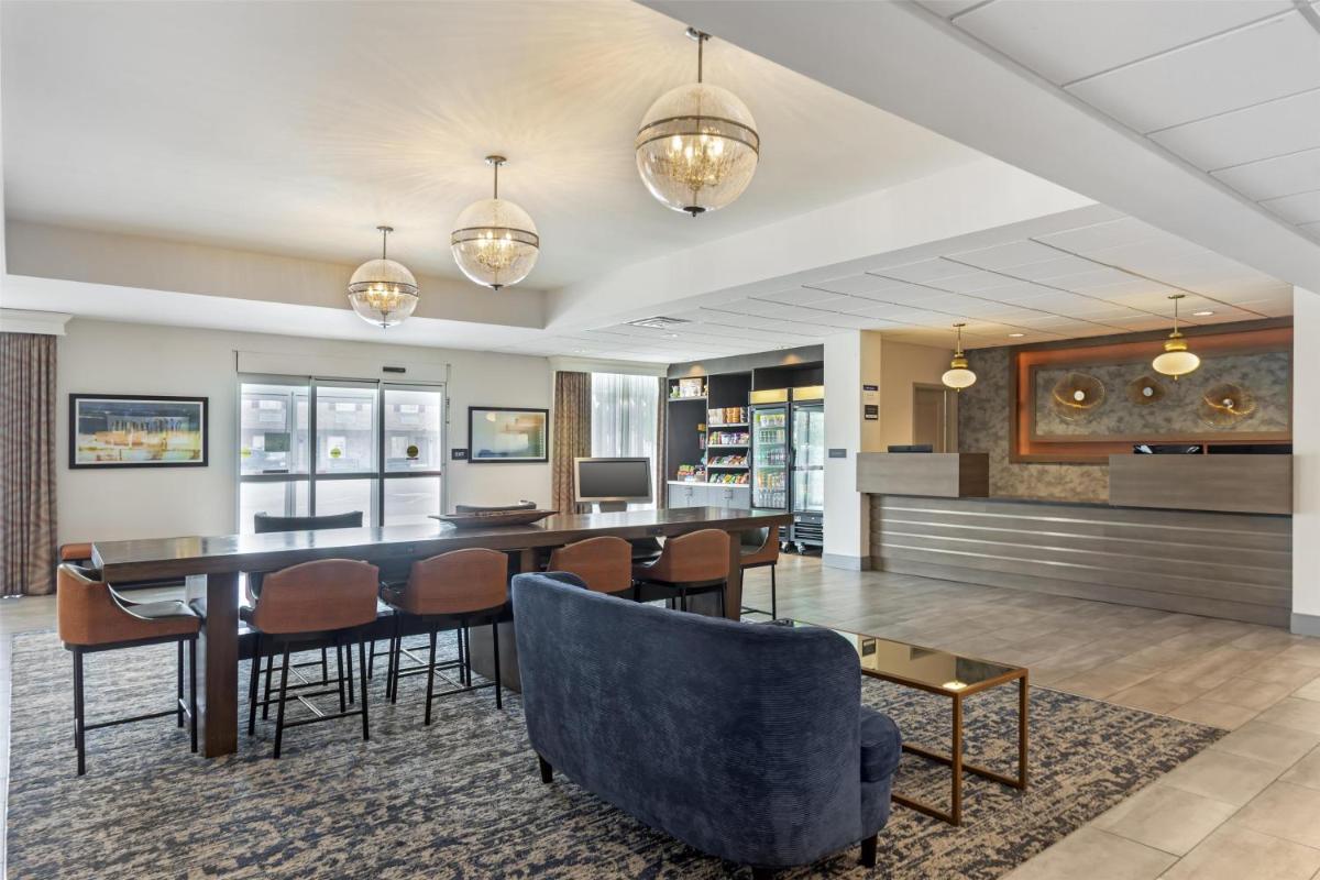 Best Western Plus Hershey - Housity