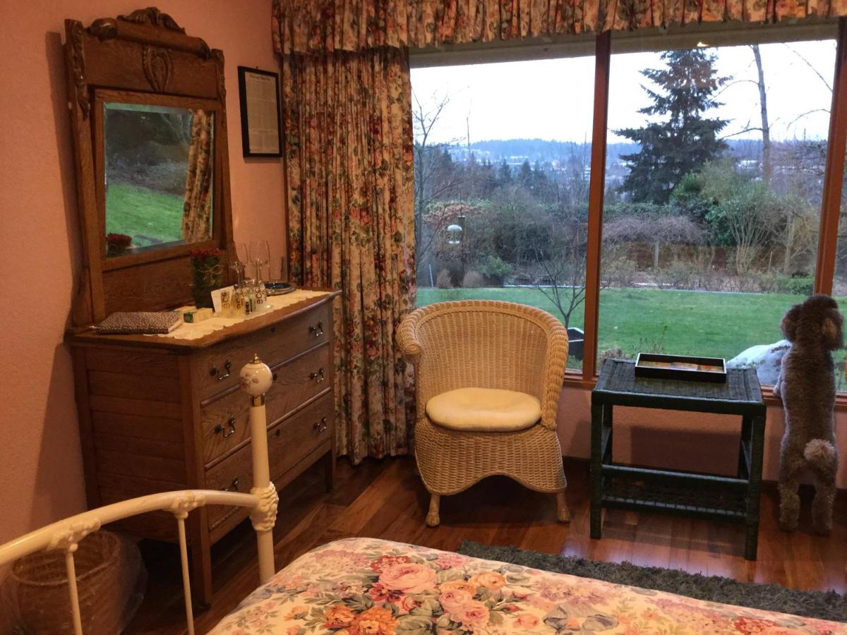 A Cascade View Bed And Breakfast - Housity
