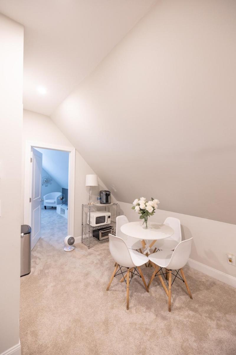 Bayonne Bay Inn - Housity