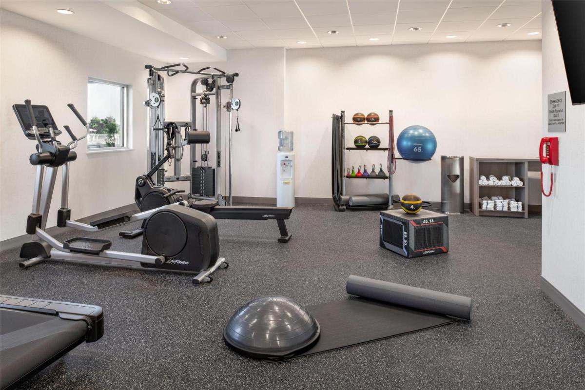 Home2 Suites By Hilton Woodland Sacramento - Housity