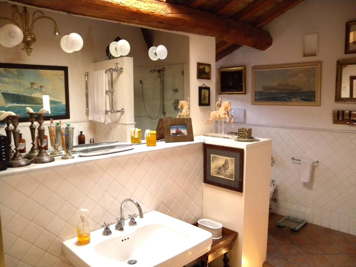 Cesare Magli & Figli Residenza D'Epoca Luxury Rooms - Housity