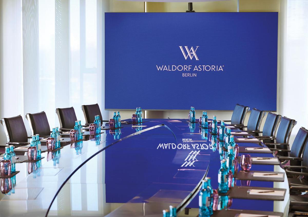 Der Geschäftsbereich oder Konferenzraum in der Unterkunft Waldorf Astoria Berlin