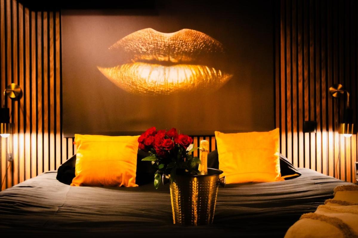 L'Aphrodite, Suite de LUXE - Love room - JACUZZI - Housity