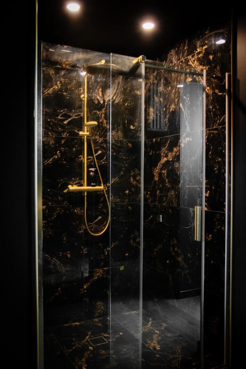 L'Aphrodite, Suite de LUXE - Love room - JACUZZI - Housity