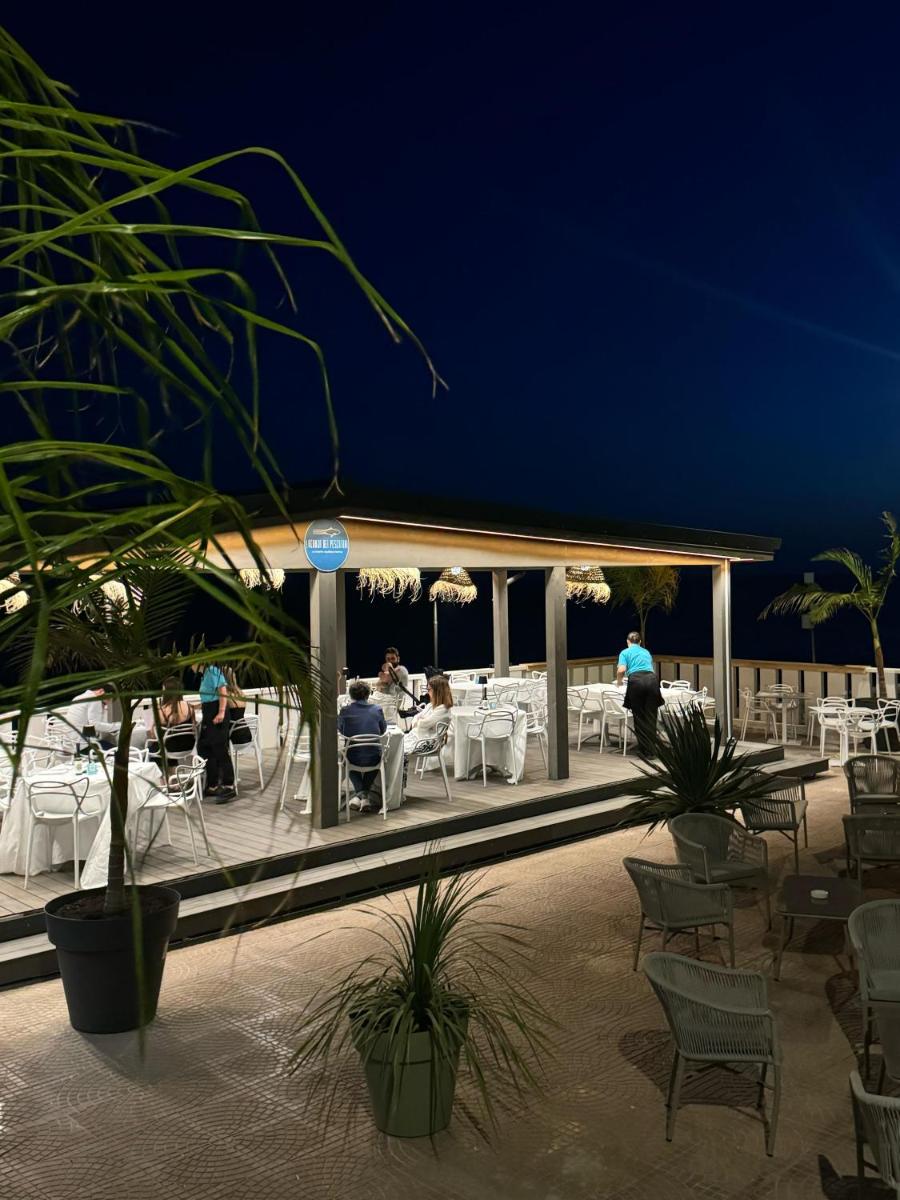 Paguro Beach Hotel - Housity