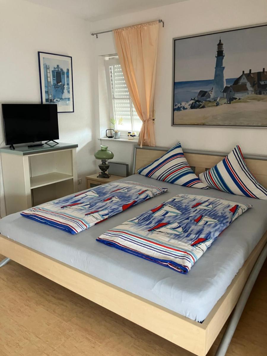 Gästehaus Tante Tienchen 7 Minuten zu Fuss zum Europa Park , plus kostenloses Parkplatzticket Rulantica ,alle unsere Suiten haben einen Balkon - Housity