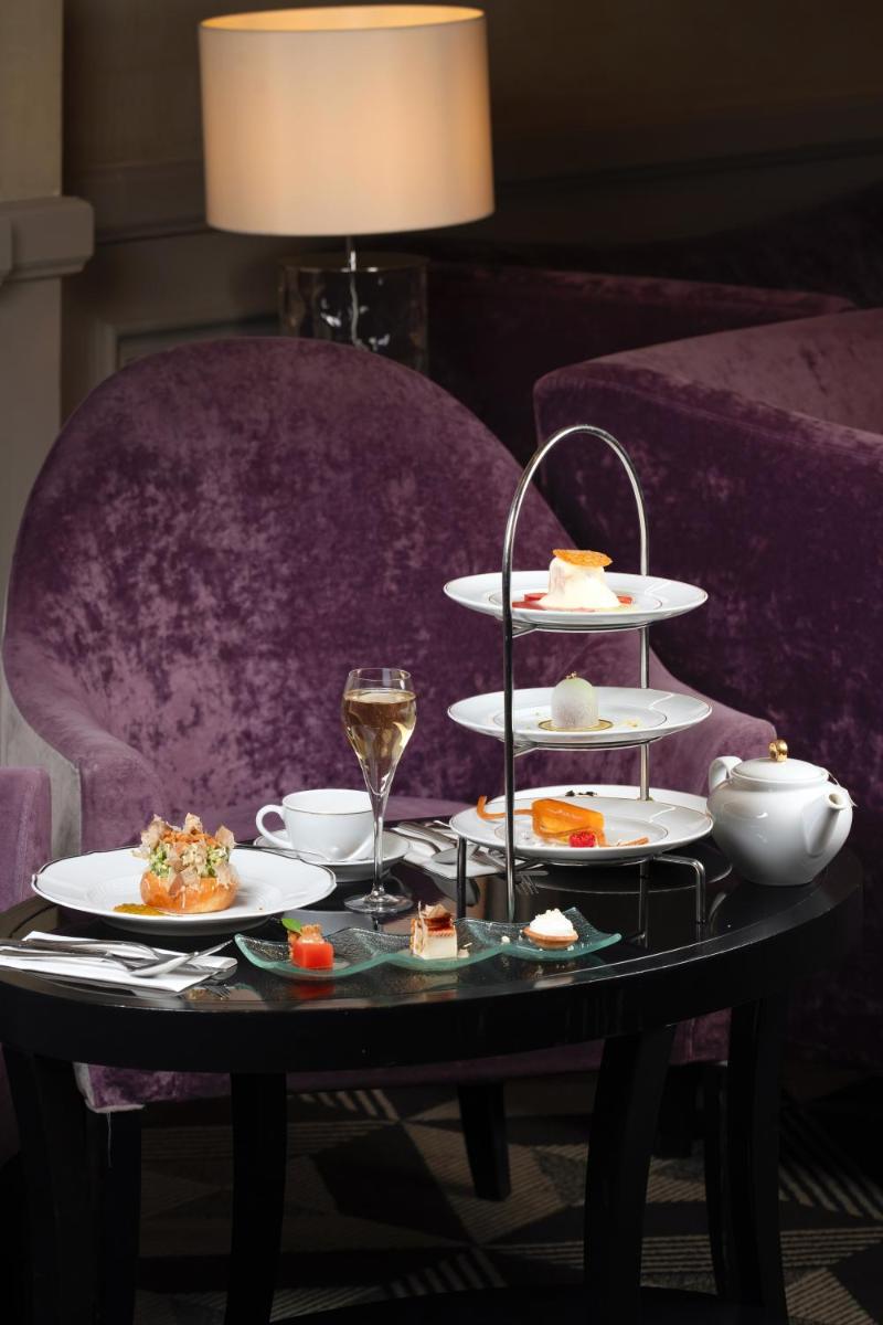 Nourriture dans l'hôtel ou à proximité