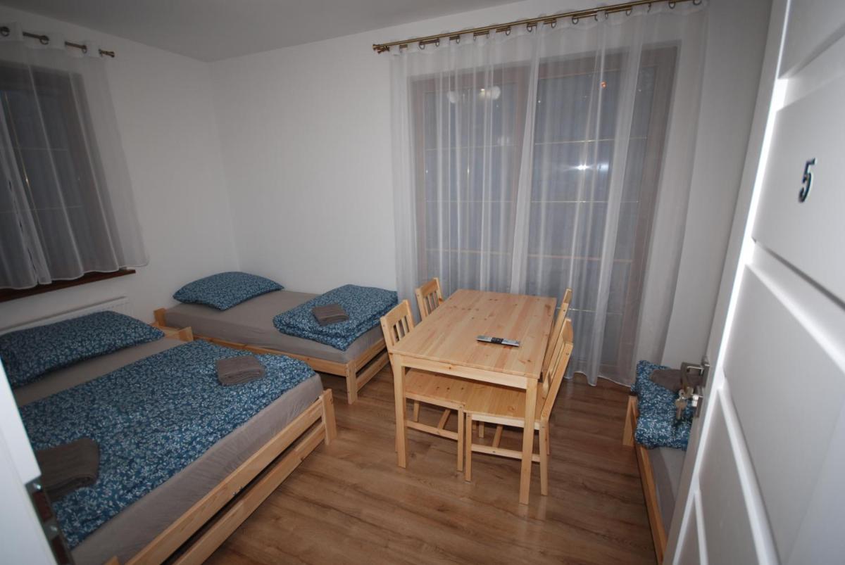 Noclegi Dywity Spółdziecza 10 - Housity