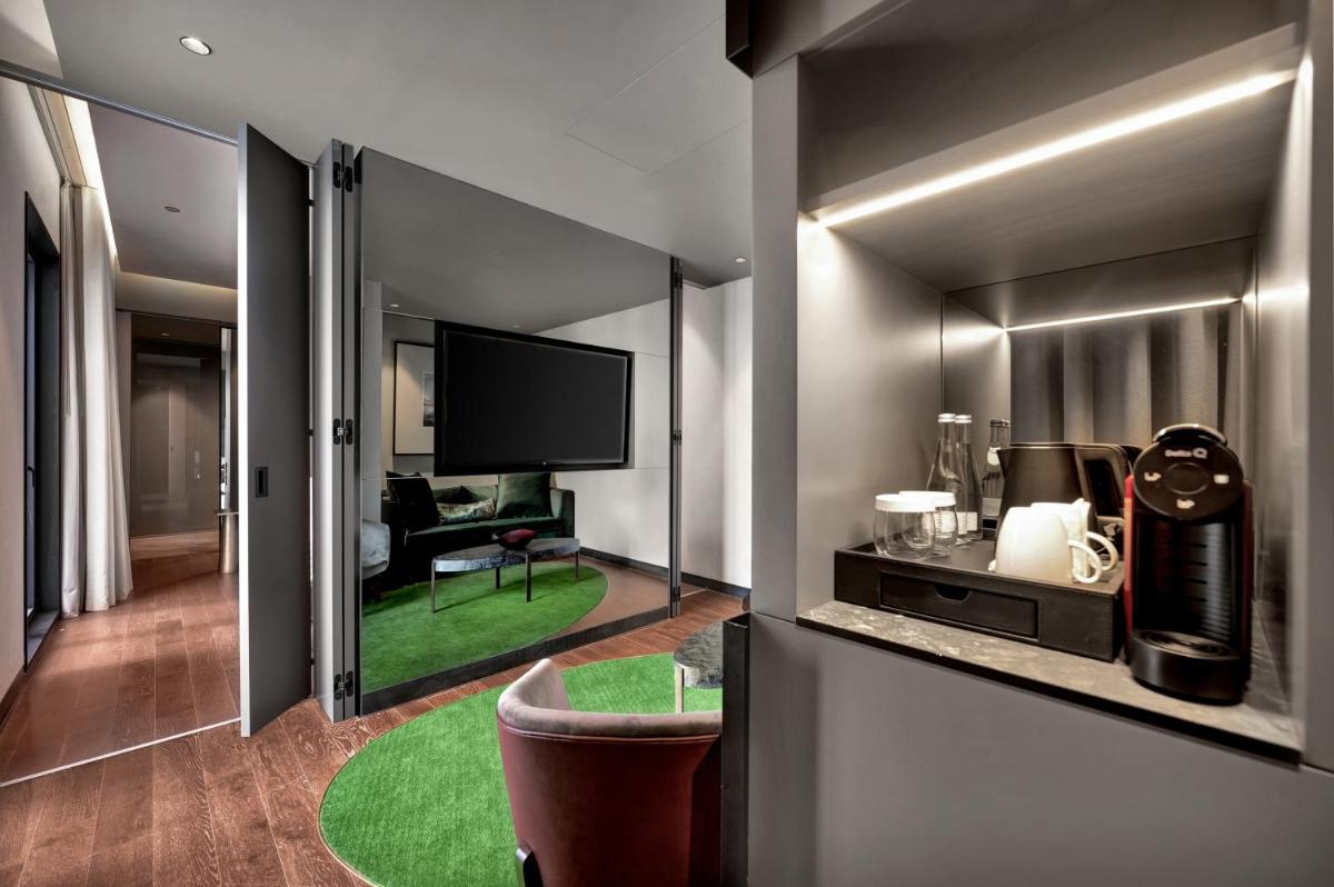 Uma cama ou camas num quarto em Hilton Porto Gaia