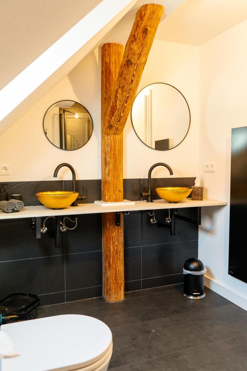 Chez Julie - Housity