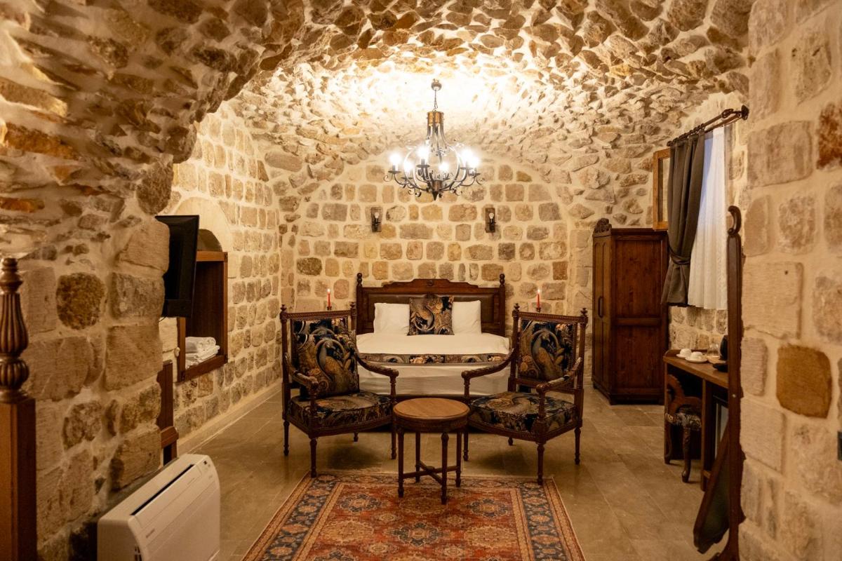 Kasr-i Divan Hotel - Housity