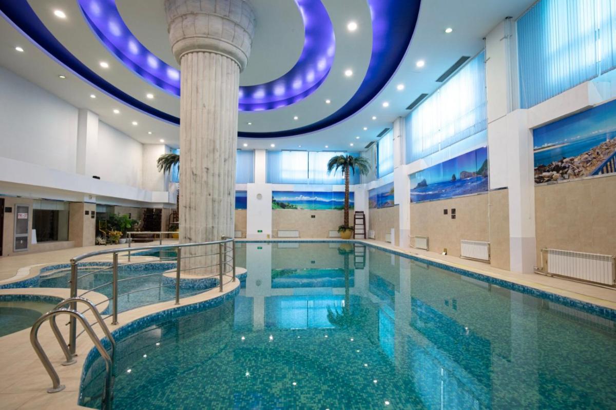 Beijing Palace Soluxe Hotel Astana - Housity