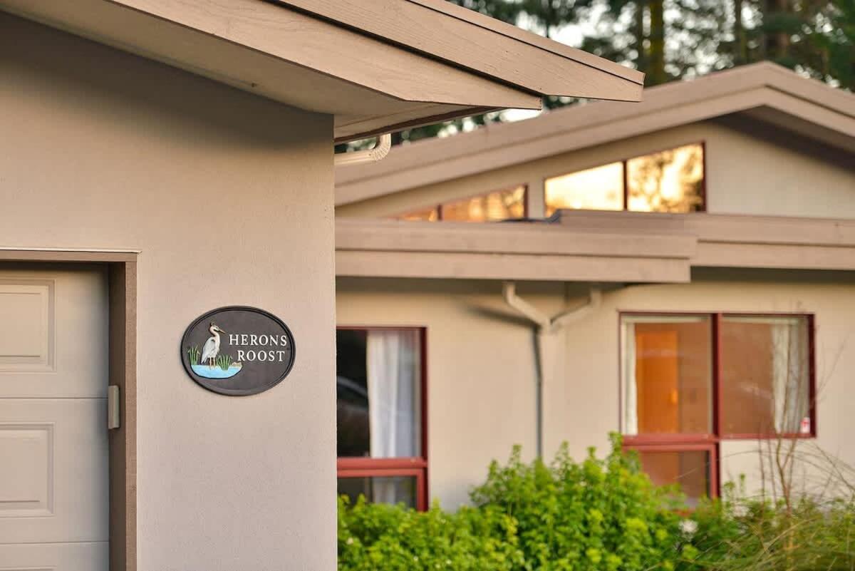 Beachside Living Cherry Point - Housity