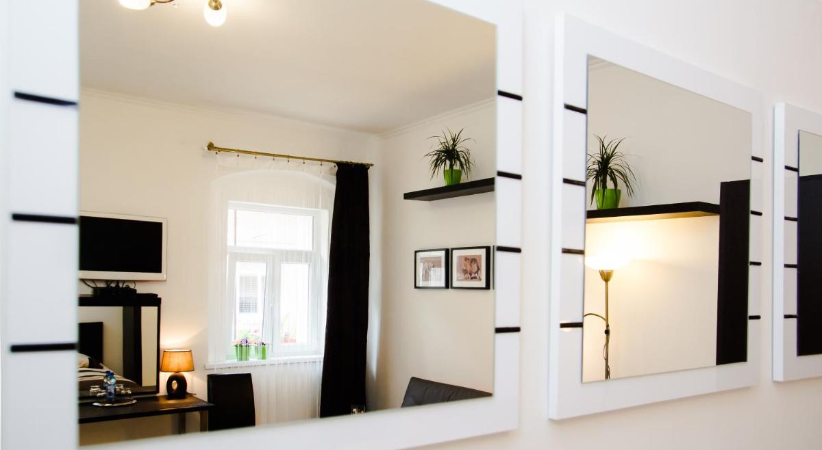 Suitetrails - Leo Apartment