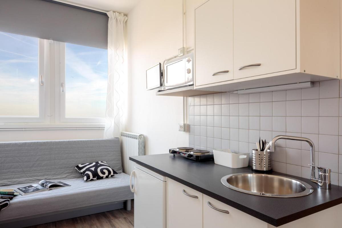 Federico Fellini Apartment - Hizvo