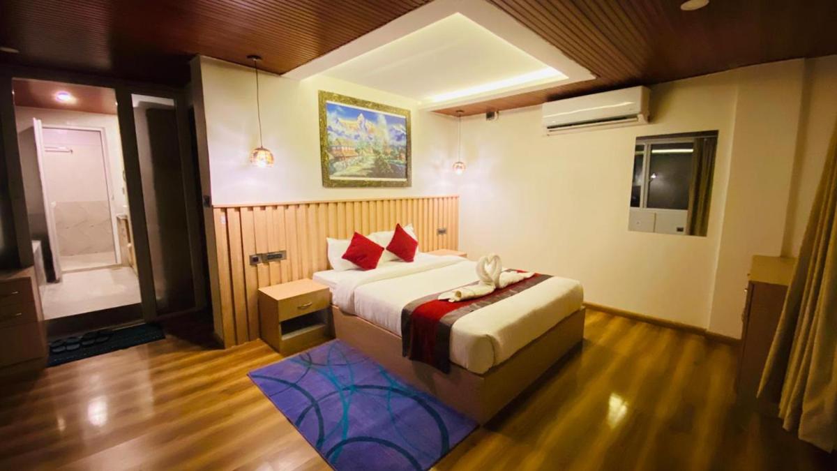 Himalayan Sunrise - Housity