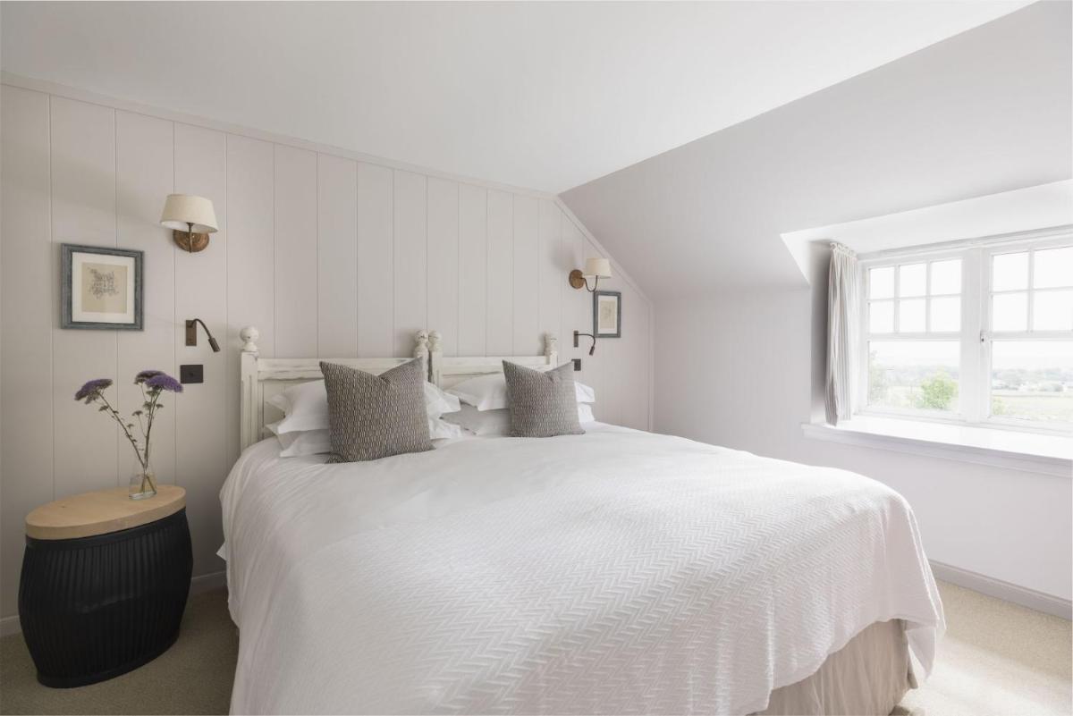 Shepherds Cottage, Pentland Hills - Housity