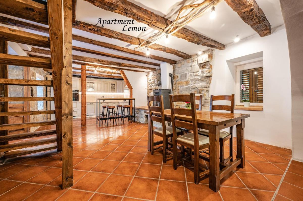 Istrian Stone House with big garden - Housity