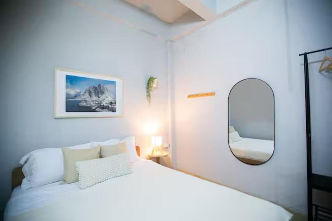 Xin Hostel Wachiratham 21 - Housity
