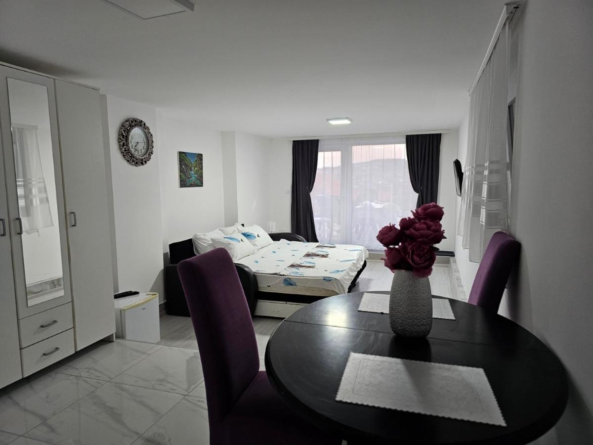 Studio Dana - Housity