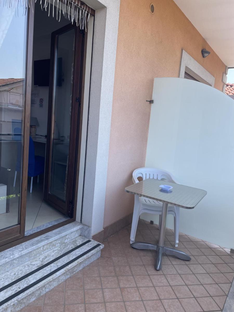 La Dea dell'Abbondanza - Housity