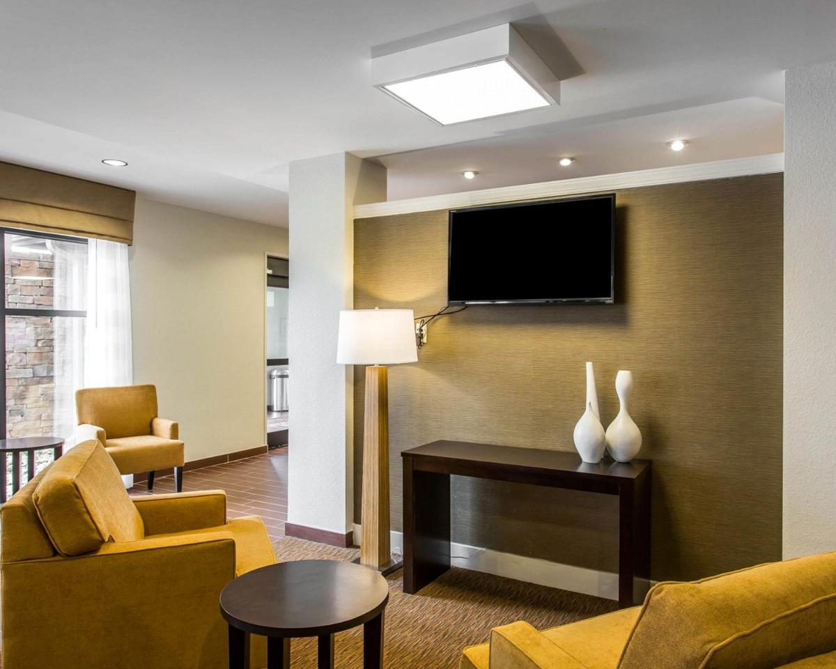 Sleep Inn & Suites Dayton - Housity