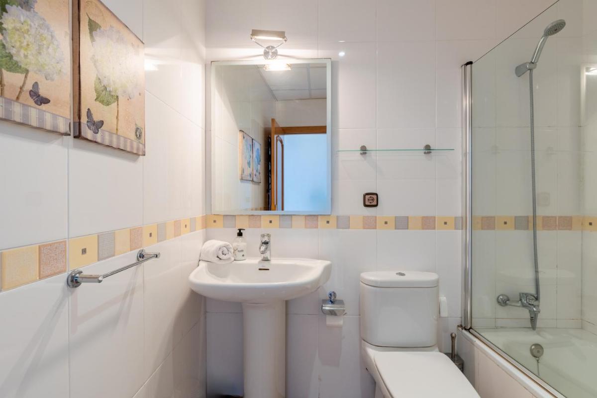 GY Apartamento en Casa Sevillana junto a las Setas - Housity