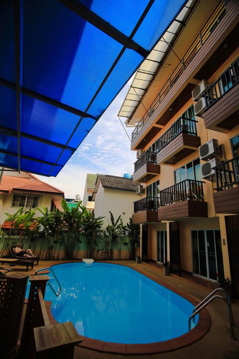 Manee Cool Mueang - Housity