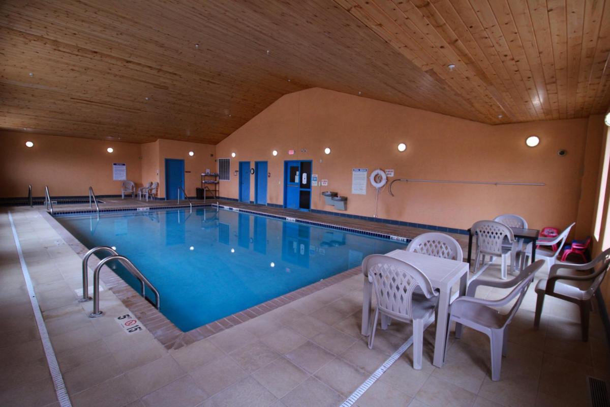 Canby Inn and Suites - Housity