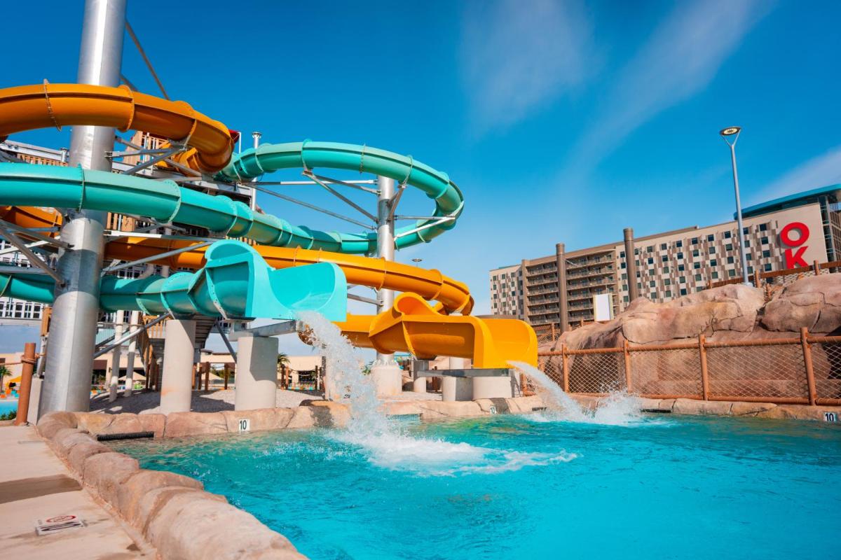 OKANA Resort and Indoor Waterpark - Housity