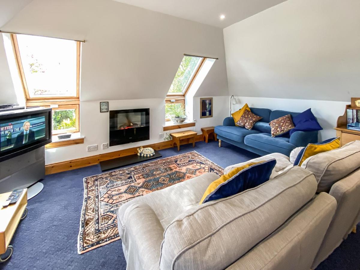 Garden Cottage - Housity