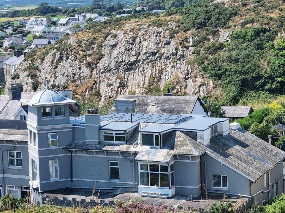The Marine Hotel - Housity