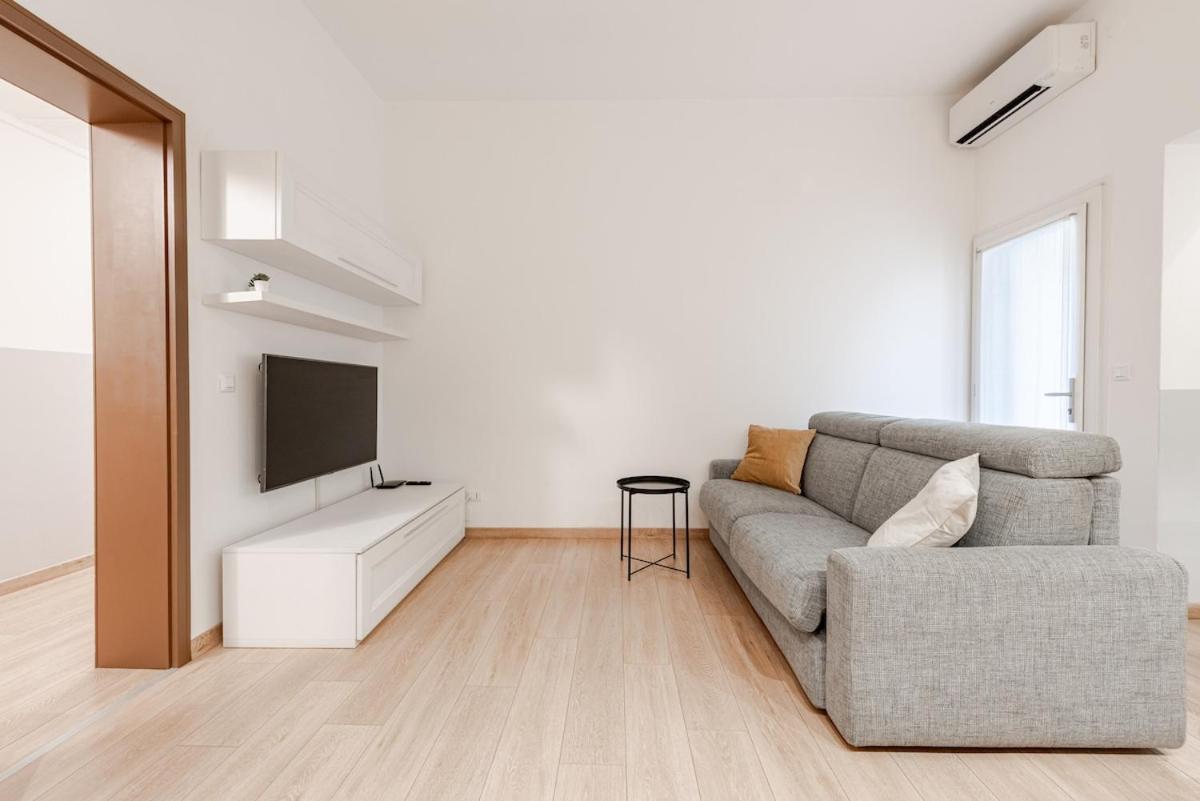 Centro Storico - Stazione a 500m Strategico Elegant Loft - Hizvo